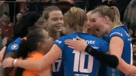 Die Spielerinnen von MTV Allianz Stuttgart hoffen auch gegen Schwerin wieder jubeln zu können