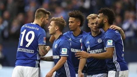 FC Schalke 04 v FC Augsburg - Bundesliga