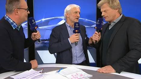 Moderator Oliver Welke (l.) mit Rudi Völler (M.) und Oliver Kahn im ZDF-Studio