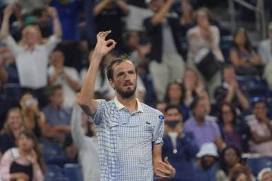 Becker: "Er braucht professionelle Hilfe"