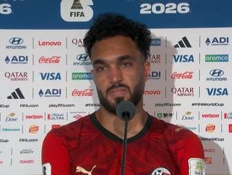 Die Schiedsrichterentscheidungen im Spiel gegen Argentinien erzürnen die Gemüter bei Ägypten. Mostafa Zico spricht nach dem Spiel offen und emotional über ungerechte Zustände.