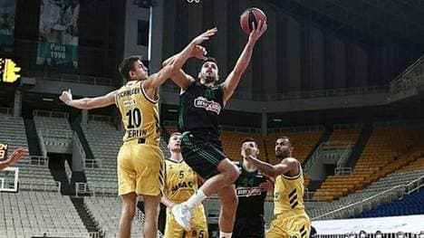 ALBA Berlin stand gegen Anadolu Istanbul in der EuroLeague auf verlorenem Posten