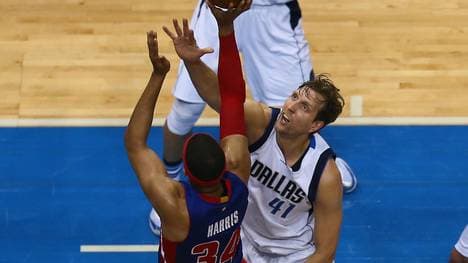 Detroit Pistons v Dallas Mavericks