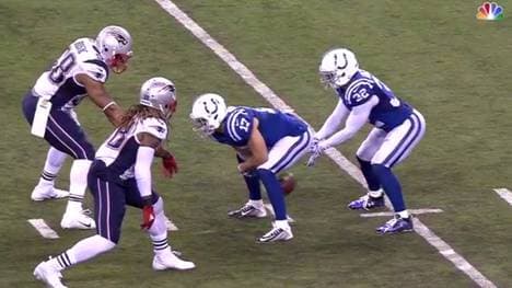 Wide Receiver Griff Whalen und Safety Colt Anderson (r.) startet einen völlig verunglückten Spielzug der Colts