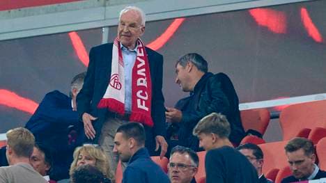 Edmund Stoiber wurde beim FC Bayern zum Ehrenvorsitzenden des Verwaltungsbeirats ernannt