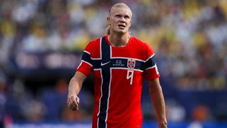 Erling Haaland wechselt mit dem norwegischen Team das Hotel