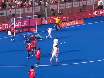 Deutschlands Hockey-Männer krönen sich zu Weltmeistern und auch am Mikrofon gibt es kein Halten mehr.