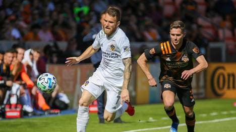 Aleksandar Katai (l.) ist seinen Job in Los Angeles los