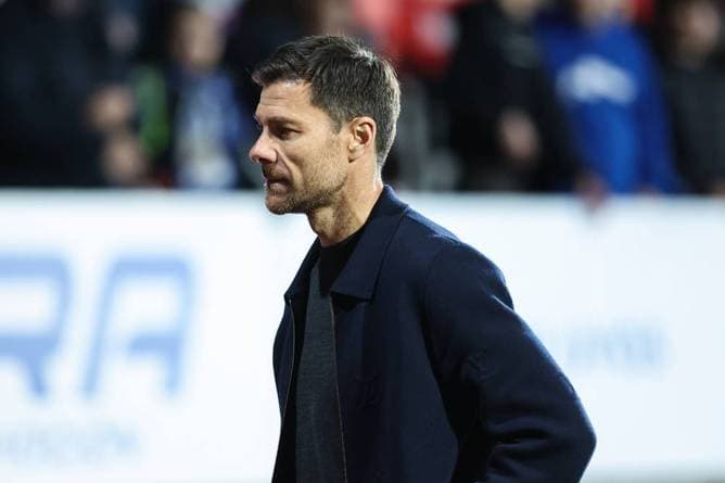 Alonso nach Fast-Blamage weiter im Fokus