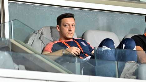 Mesut Özil gerät einmal mehr zwischen die politischen Fronten 