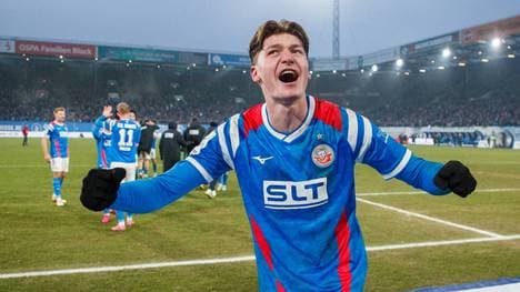 Ryan Naderi spielt ab sofort in Schottland