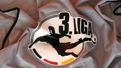 Die Klubs der 3. Liga sind völlig gespalten in ihrer Meinung, ob sie die Saison ohne Zuschauer weiterspielen sollen