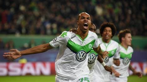 Naldo (v.) schnürt einen Doppelpack