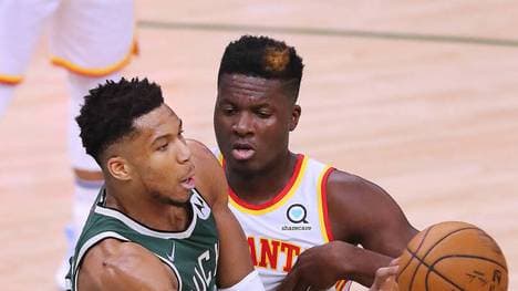 Giannis Antetokounmpo und die Bucks gleichen gegen die Hawks aus