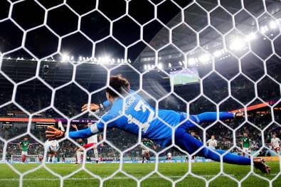 Der Hexer arbeitet am Legenden-Status