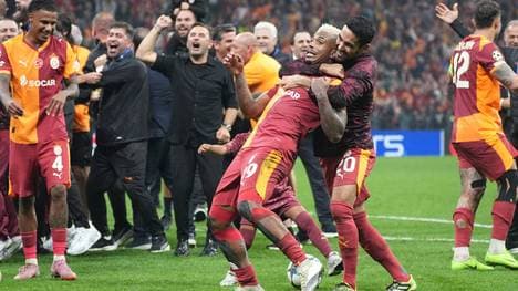 Galatasary Istanbul feierte nach dem Sieg ausgelassen