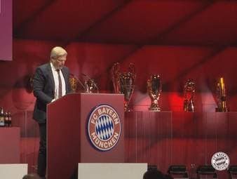 Buh-Rufe und Fan-Proteste: Die Jahreshauptversammlung des deutschen Rekordmeisters war eine einzige Katastrophe.