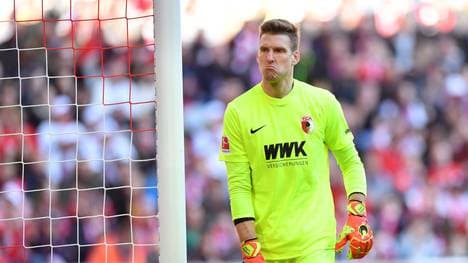 MUNICH, GERMANY - MARCH 08: Goalkeeper Andreas Luthe of FC Augsburg looks on during the Bundesliga match between FC Bayern Muenchen and FC Augsburg at Allianz Arena on March 08, 2020 in Munich, Germany. (Photo by Sebastian Widmann/Bongarts/Getty Images)