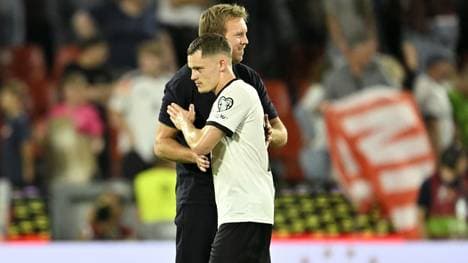 Erleichtert: Julian Nagelsmann und Florian Wirtz (vorne)