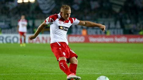 Rot-Weiss Essen v Borussia Moenchengladbach - DFB Cup