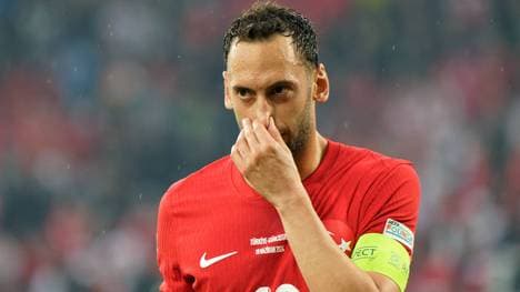 Hakan Calhanoglu soll beim FC Bayern ein Thema sein