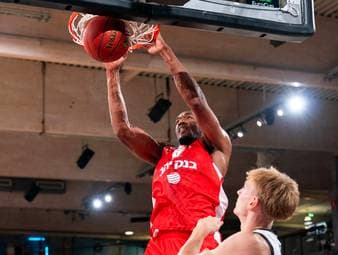 Bayern schnappt sich Rebound-Monster