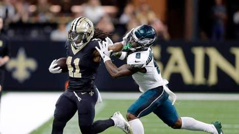 New Orleans Saints running back Alvin Kamara (41) is pushed out of bounds by Philadelphia Eagles safety C.J. Gardner-Johnson (8) at the Caesars Superdome in New Orleans on Sunday, September 22, 2024. PUBLICATIONxINxGERxSUIxAUTxHUNxONLY NOP2024092213 AJxSISCO