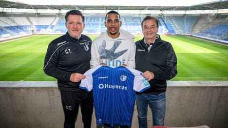 Neuzugang Amaechi wird vorgestellt