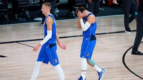 Kristaps Porzingis (l.) und Luka Doncic sind die größten Stars der Dallas Mavericks