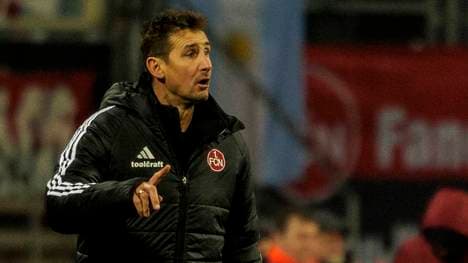 Miroslav Klose an der Seitenlinie