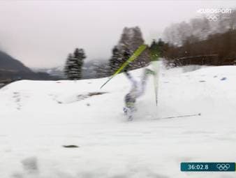 Langlauf-Star Ebba Andersson stürzt während des Staffel-Rennens zweimal. Die Schwedin erlebt einen Albtraum.