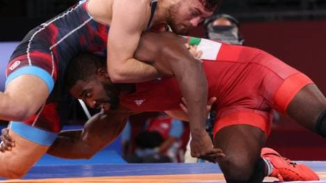 Ringer-WM: Deutscher Roland Schwarz kämpft um Bronze