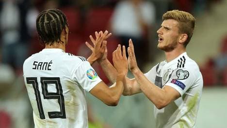 Timo Werners (r.) Konsolen-Debüt auf Wettkampfniveau ist Serverproblemen zum Opfer gefallen