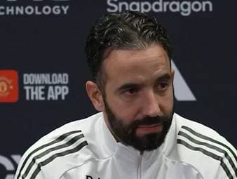 Vor dem Spiel gegen Tottenham reagiert Man United-Trainer Ruben Amorim auf Cristiano Ronaldos Kritik an einigen Spielern. Er zeigt sich der Vereinsfehler bewusst und denkt bereits über Verbesserungen nach.