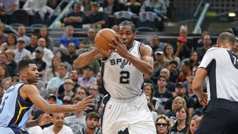 Memphis Grizzlies v San Antonio Spurs - Game Two