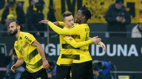 Marco Reus (l.) gibt gegen den HSV ein gelungenes Comeback für den BVB