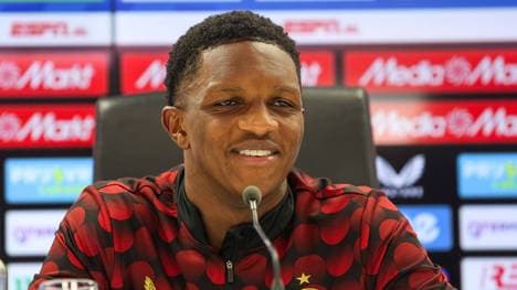 Givairo Read wird wegen den Bayern-Gerüchten aufgezogen