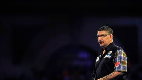 Gary Anderson kämpft bei der Darts-WM 2019 mit Schmerzen