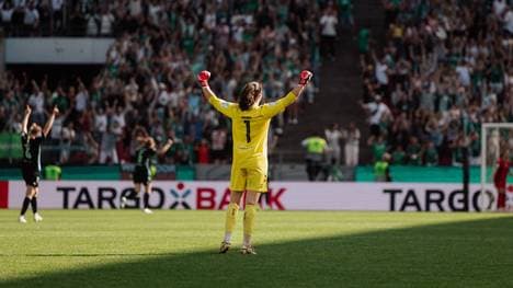 Livia Peng beim DFB-Pokalfinale gegen Bayern in Köln