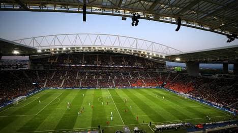 In Porto dürfen über 16.000 Fans das Finale der Champions League live verfolgen