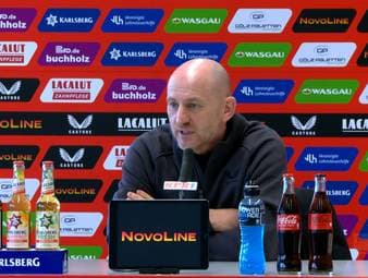 Um Torsten Lieberknecht spielen sich bei der Pleite gegen Paderborn kurz vor der Pause wilde Szenen ab und er wird vom Platz gestellt. Auf der Pressekonferenz nach dem Spiel erklärt er, wie es dazu kam.