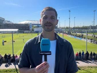 Bei bestem Wetter kommen rund 1.000 Schalke-Anhänger zum öffentlichen Training. Dabei geben sie Preis, was sie nicht alles für den Aufstieg geben würden. 