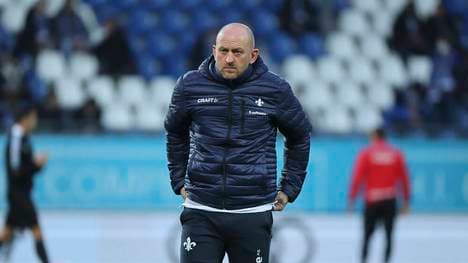 Torsten Lieberknecht führt mit Darmstadt 98 die Tabelle der Bundesliga an