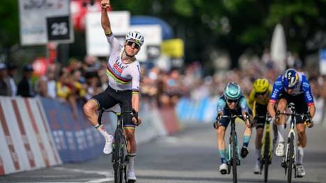 Lipowitz (r.) wird Zweiter im Sprint