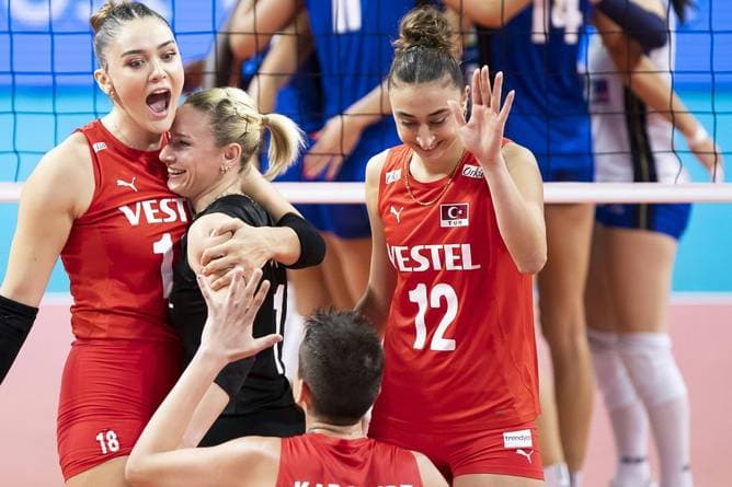 Türkische Volleyballerinnen holen EM-Titel