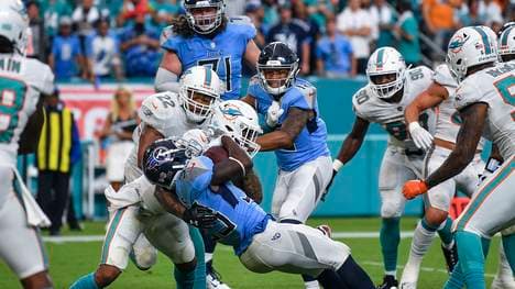 Tennessee Titans v Miami Dolphins