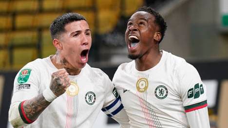 Jamie Gittens (r.) traf zum zwischenzeitlichen 4:2