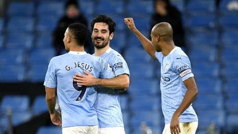 Ilkay Gündogan (M.) wurde mit ManCity englischer Meister