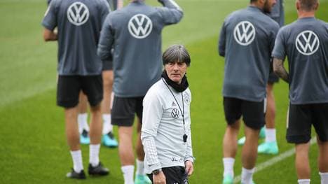 Bundestrainer Joachim Löw im Trainingslager in Seefeld
