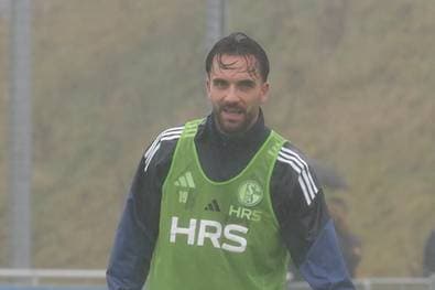 Unruhe bei S04? Karaman spricht über Negativserie